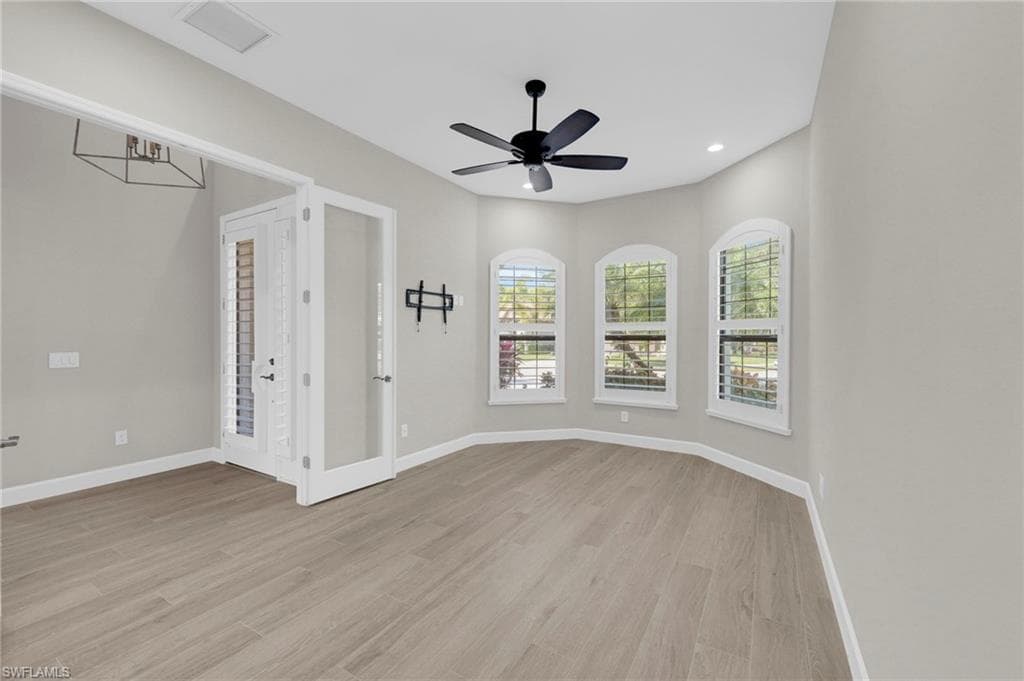 9276 Isla Bella CIR, BONITA SPRINGS FL 34135-12