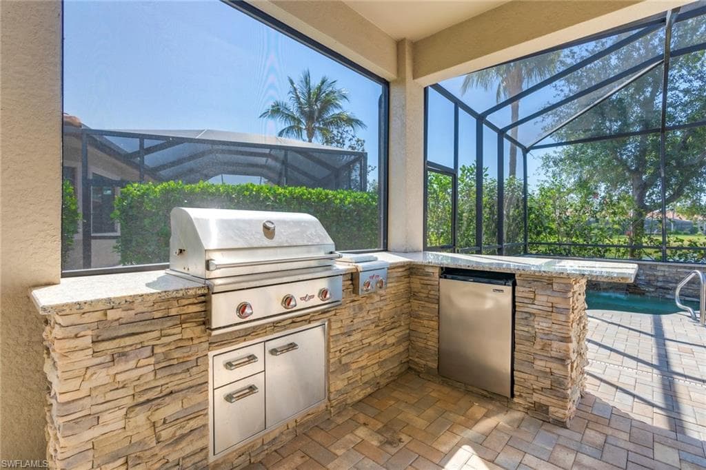 9276 Isla Bella CIR, BONITA SPRINGS FL 34135-2