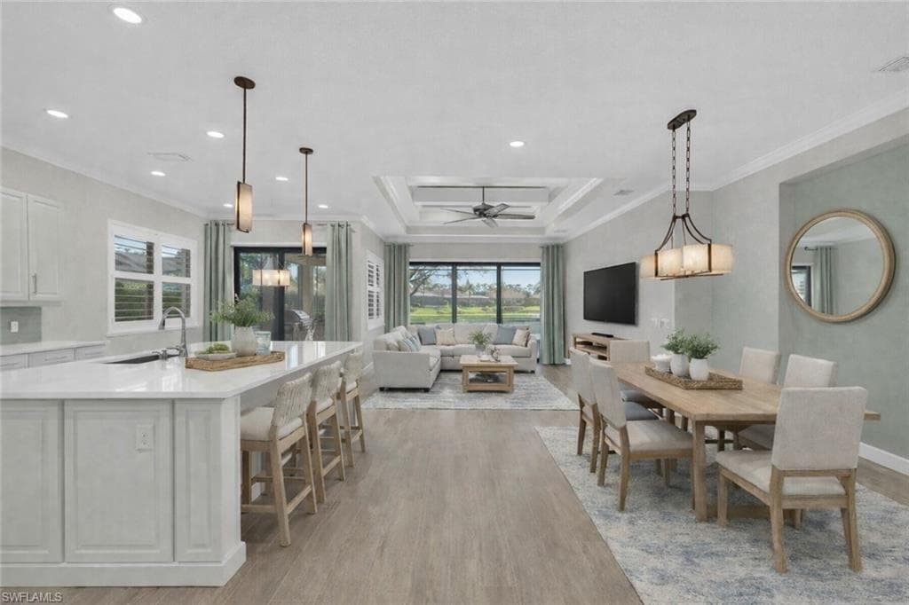 9276 Isla Bella CIR, BONITA SPRINGS FL 34135-4