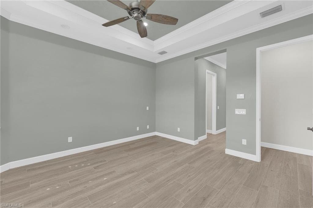 9276 Isla Bella CIR, BONITA SPRINGS FL 34135-19