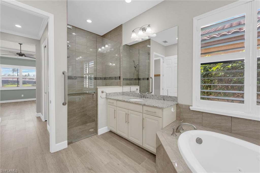 9276 Isla Bella CIR, BONITA SPRINGS FL 34135-23