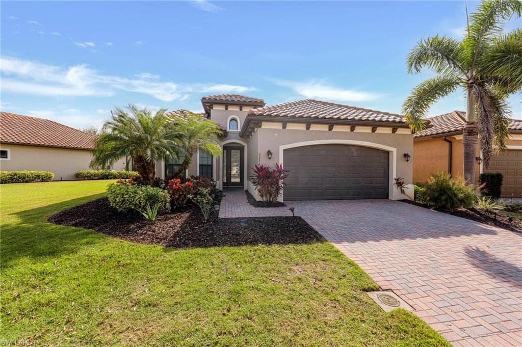 9276 Isla Bella CIR, BONITA SPRINGS FL 34135-37