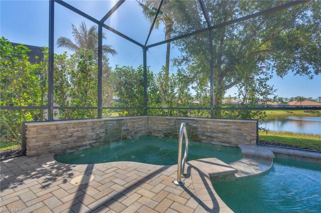 9276 Isla Bella CIR, BONITA SPRINGS FL 34135-36