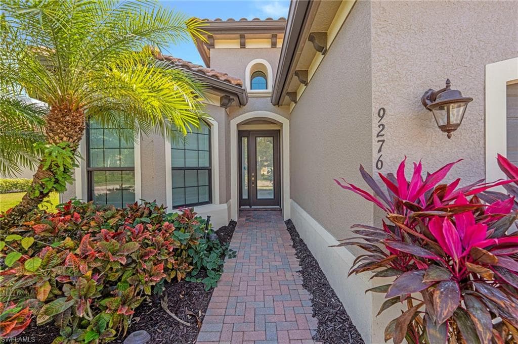 9276 Isla Bella CIR, BONITA SPRINGS FL 34135-39