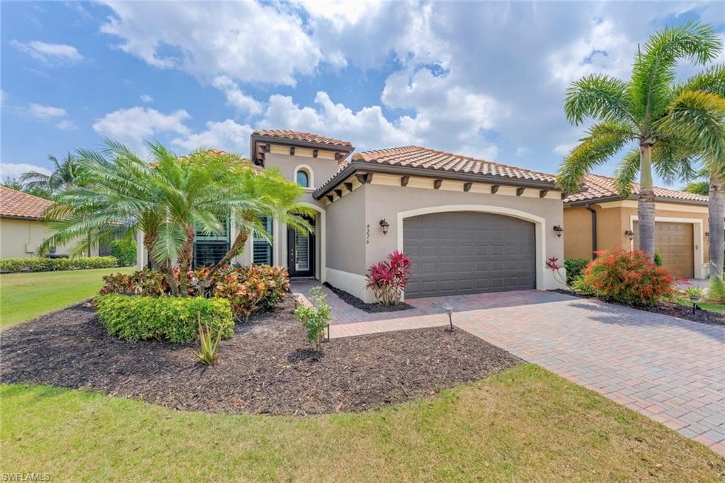 9276 Isla Bella CIR, BONITA SPRINGS FL 34135-3
