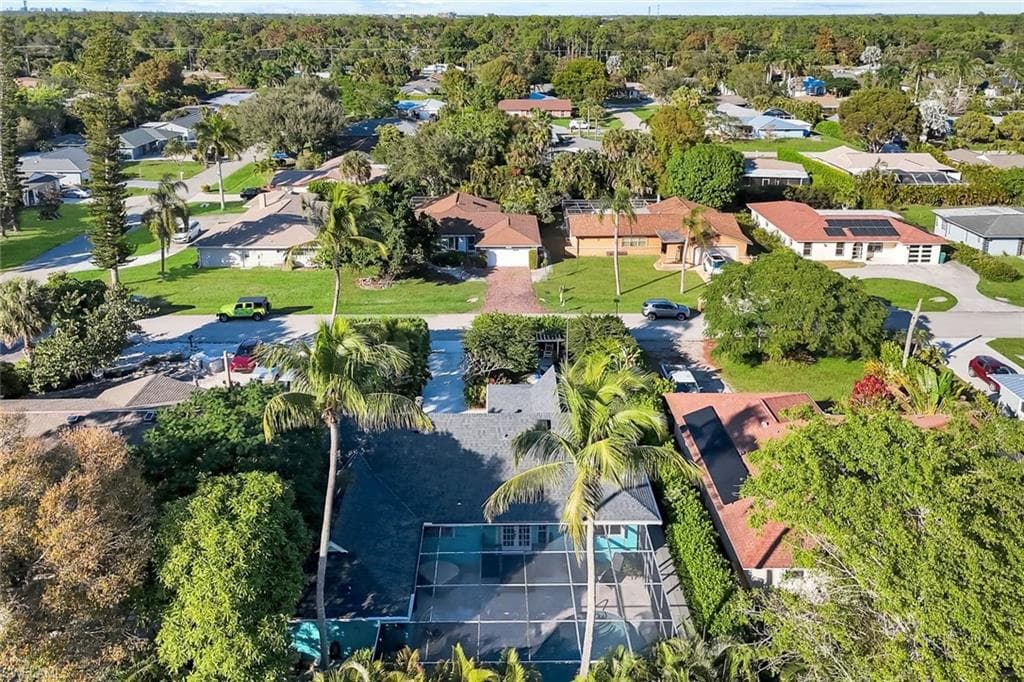 4352 Parrot AVE, NAPLES FL 34104-22