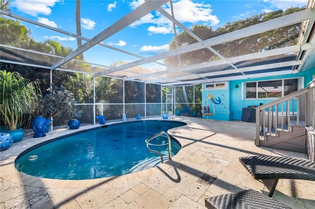 4352 Parrot AVE, NAPLES FL 34104-1