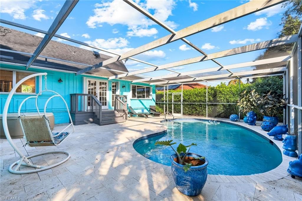 4352 Parrot AVE, NAPLES FL 34104-19