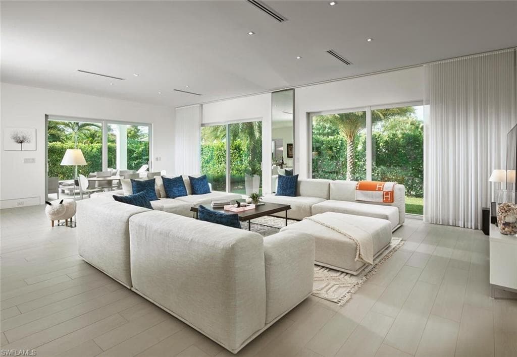 1218 14th AVE N, NAPLES FL 34102-4