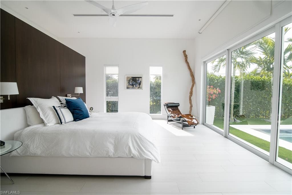 1218 14th AVE N, NAPLES FL 34102-17