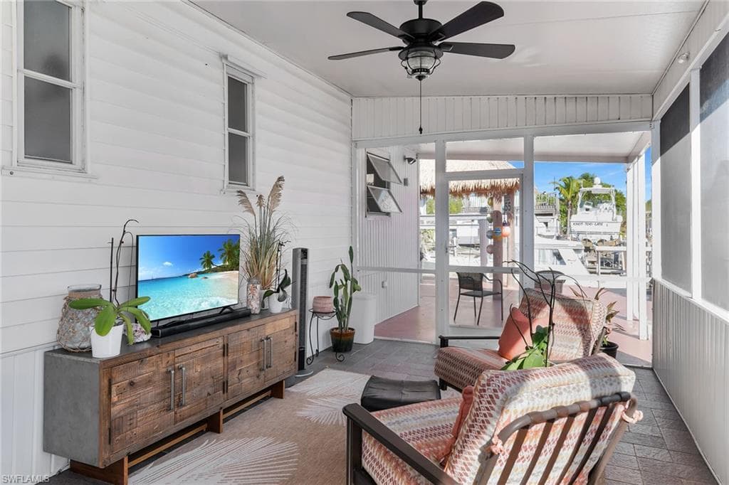 639 Palm AVE, OTHER FL 34140-35