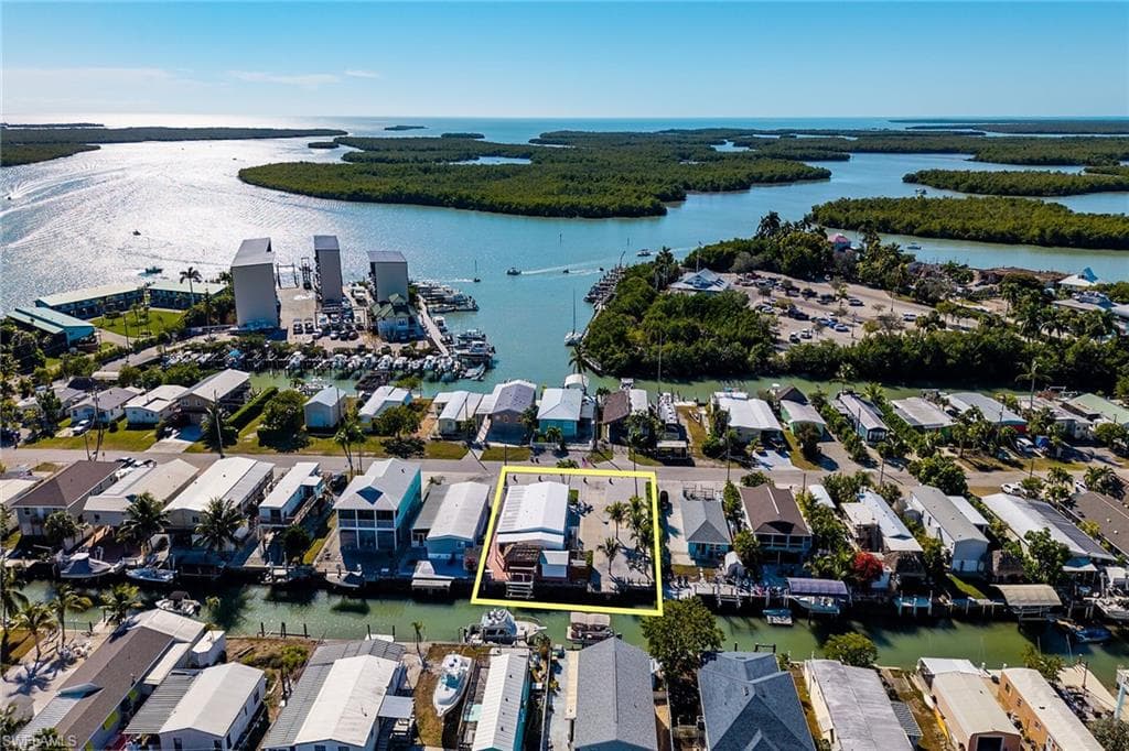 639 Palm AVE, OTHER FL 34140-40