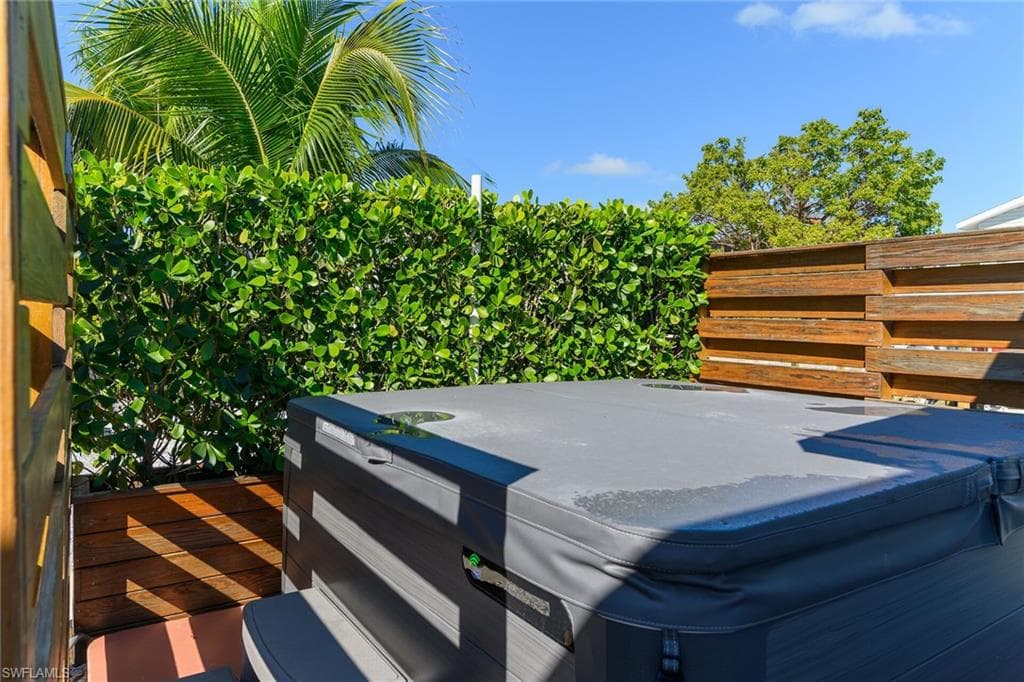 639 Palm AVE, OTHER FL 34140-18