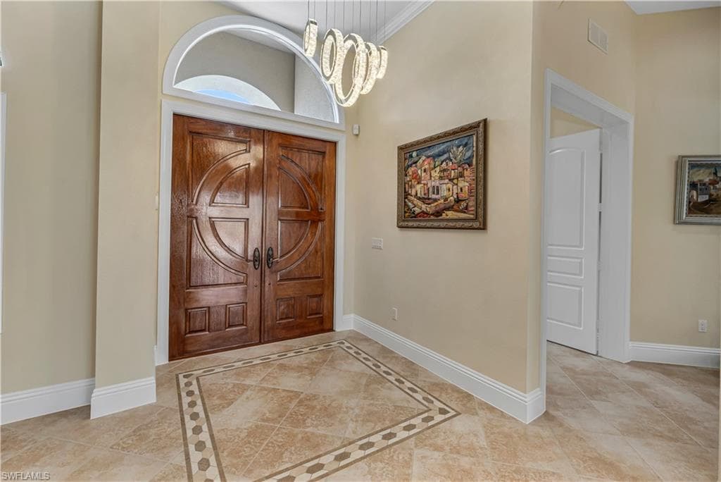 1015 Tivoli DR, NAPLES FL 34104-9