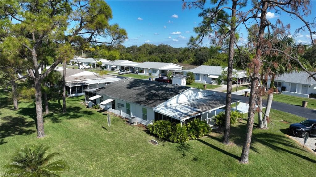 40 Heath Aster LN, LEHIGH ACRES FL 33936-23