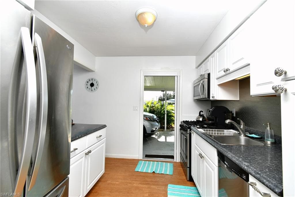 40 Heath Aster LN, LEHIGH ACRES FL 33936-7