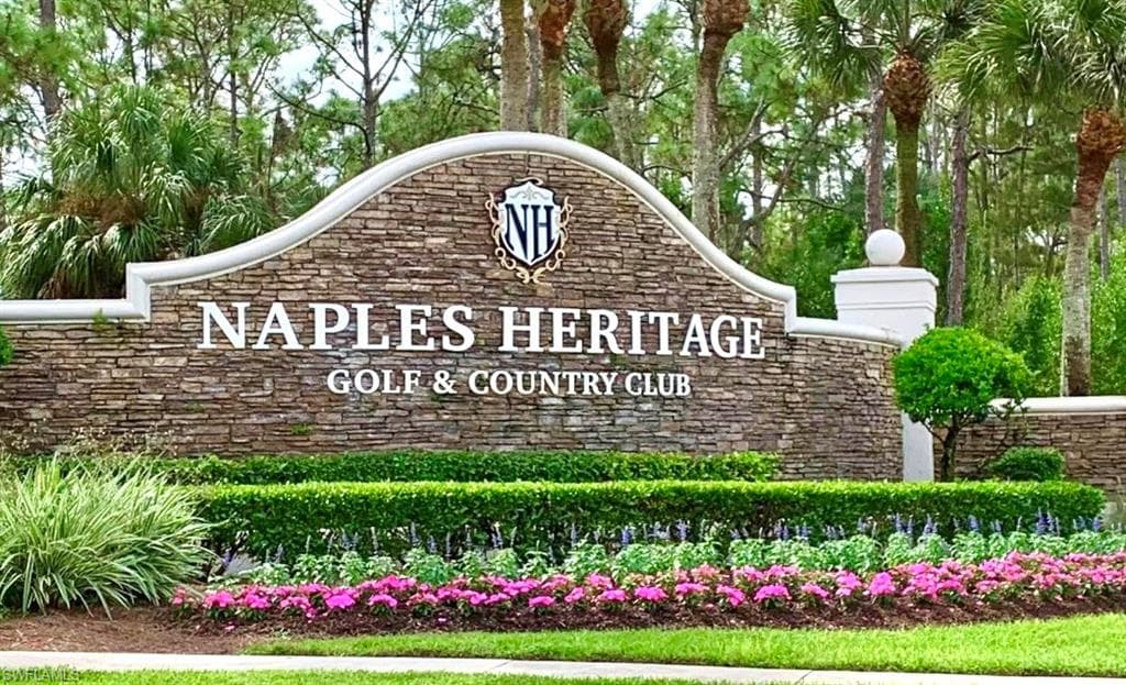 8375 Heritage Links CT # 1826, NAPLES FL 34112-1