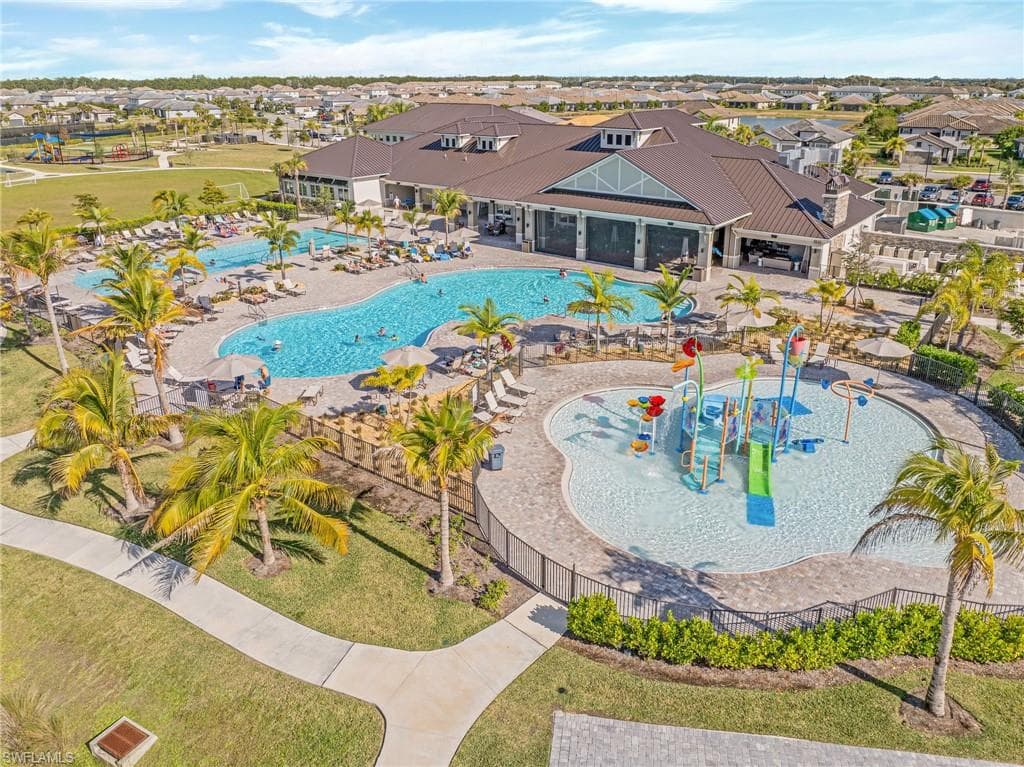 10642 Timber Creek DR, FORT MYERS FL 33913-40