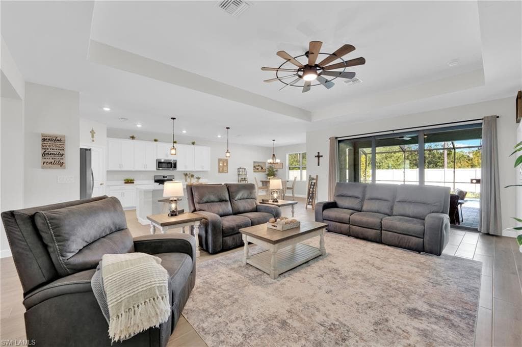 10642 Timber Creek DR, FORT MYERS FL 33913-3