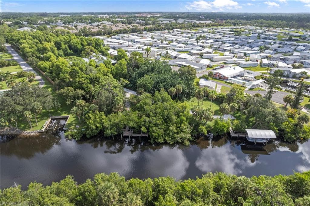 4381 Broadway AVE W, ESTERO FL 33928-41