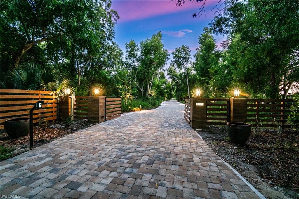 4381 Broadway AVE W, ESTERO FL 33928-48