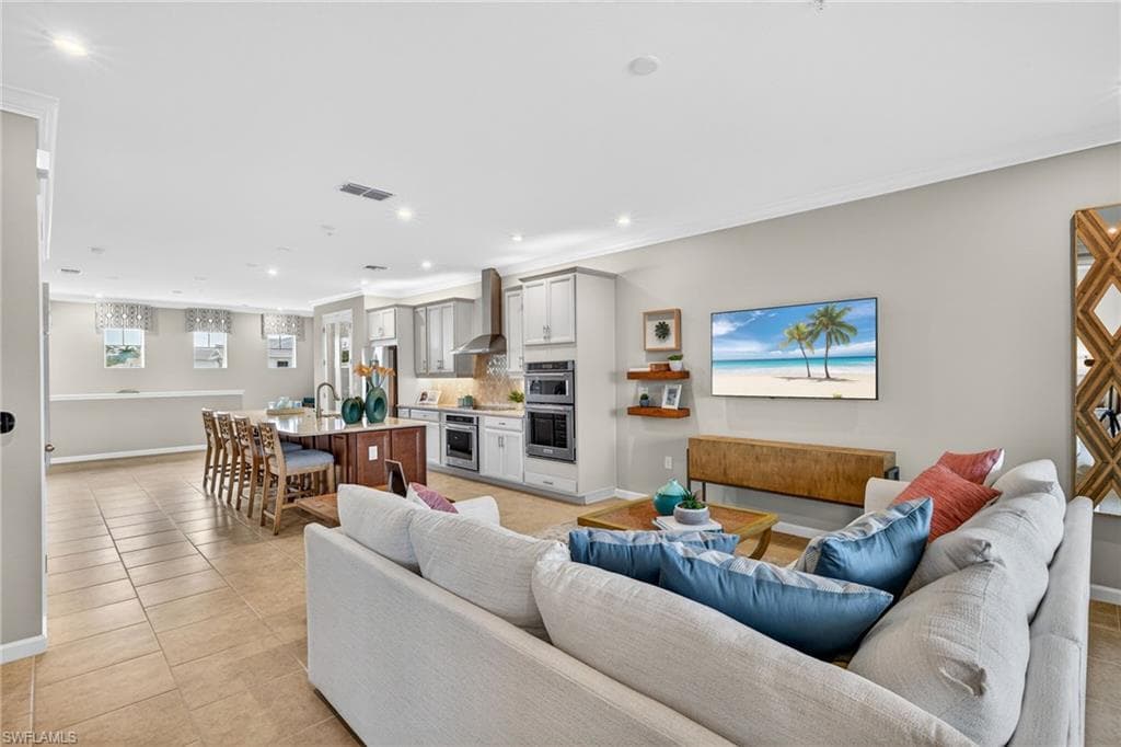 4578 Arboretum # 202, NAPLES FL 34112-4