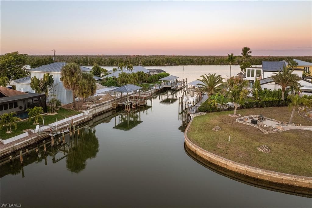 271 Randy LN, FORT MYERS BEACH FL 33931-1