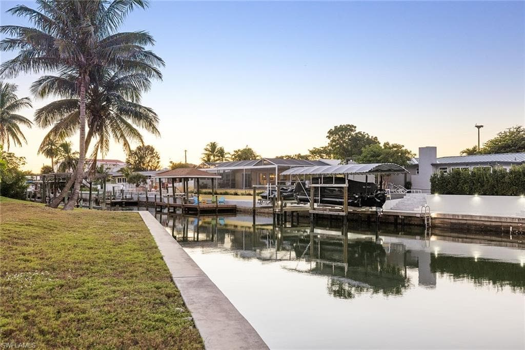 271 Randy LN, FORT MYERS BEACH FL 33931-21