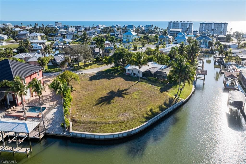 271 Randy LN, FORT MYERS BEACH FL 33931-2