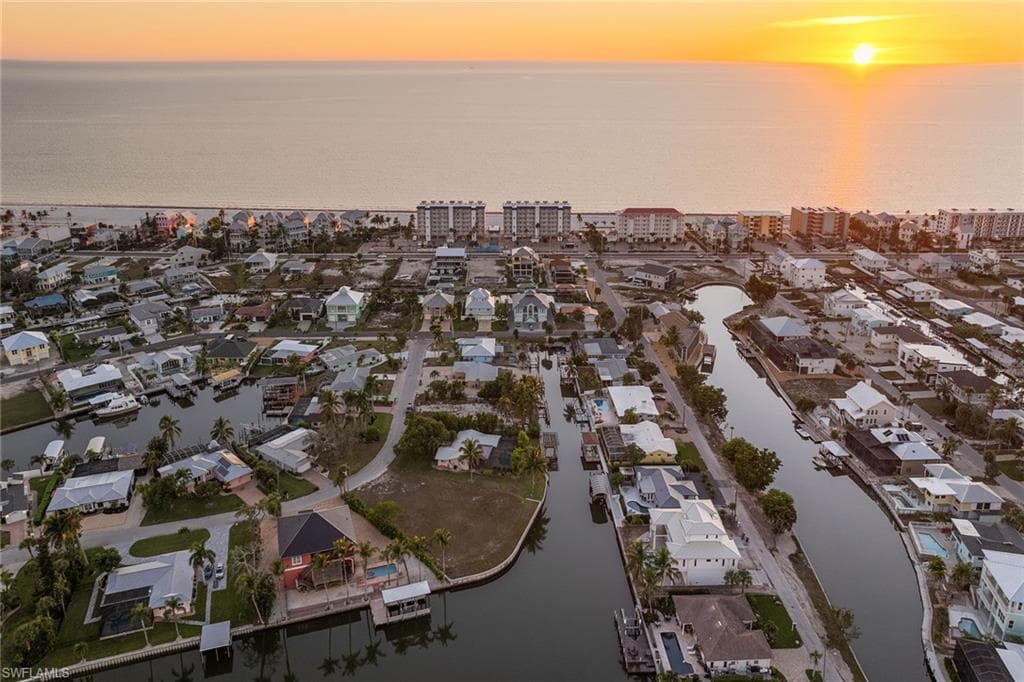 271 Randy LN, FORT MYERS BEACH FL 33931-32