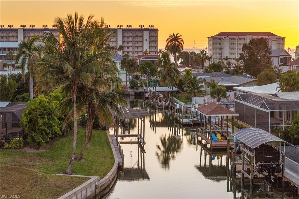 271 Randy LN, FORT MYERS BEACH FL 33931-30