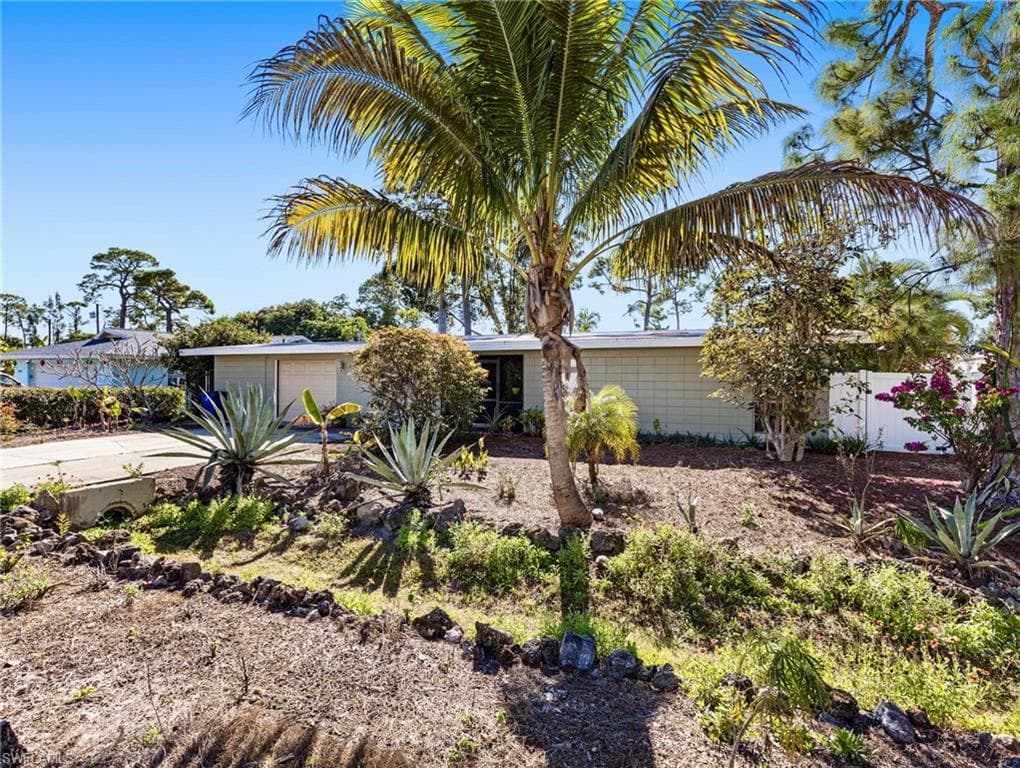 2442 Gorham AVE, FORT MYERS FL 33907-1