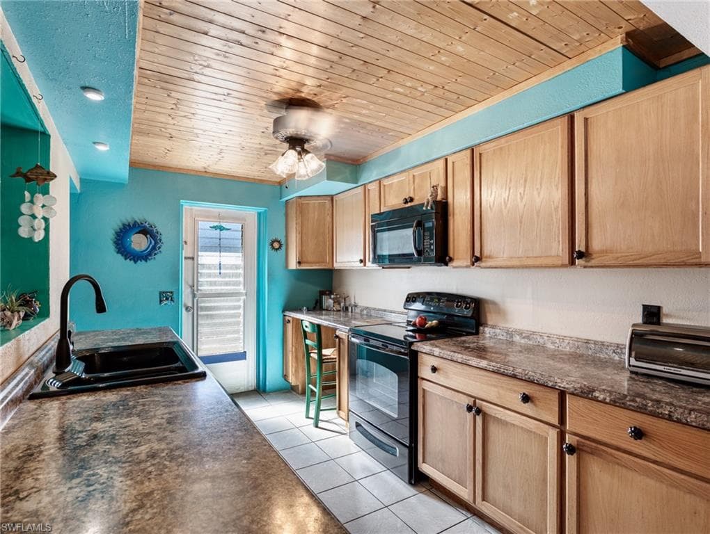 2442 Gorham AVE, FORT MYERS FL 33907-10