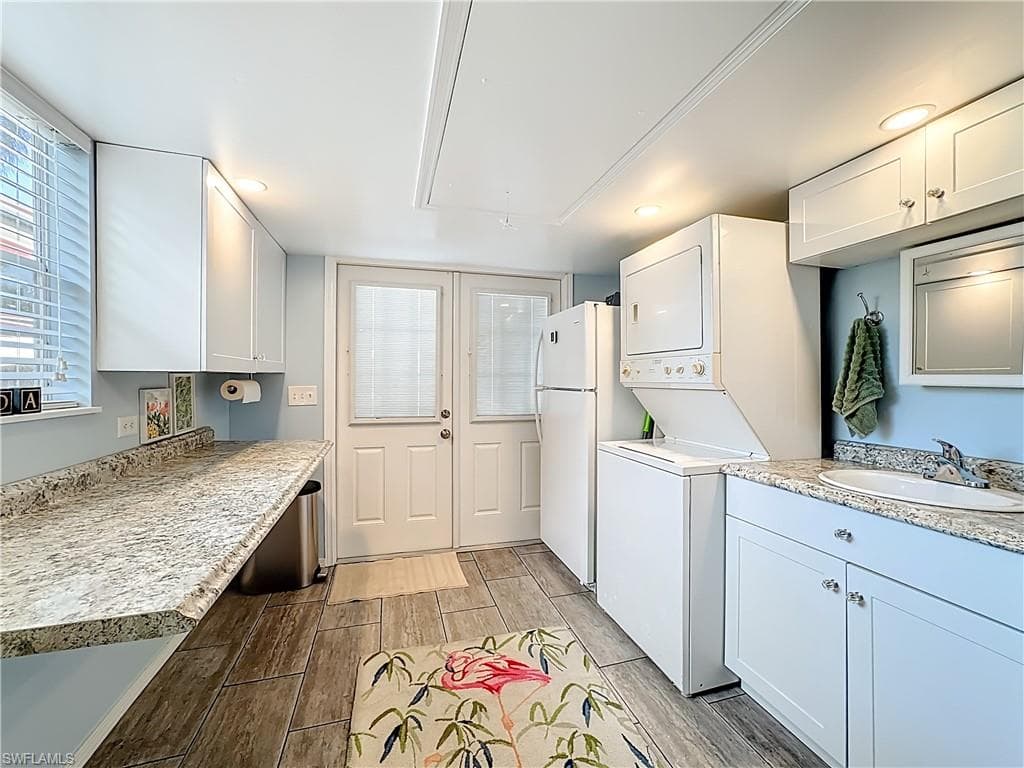 10449 Nightwood DR, FORT MYERS FL 33905-15