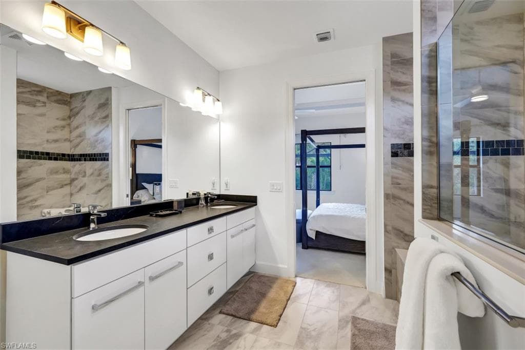 9238 Plover DR, NAPLES FL 34120-15
