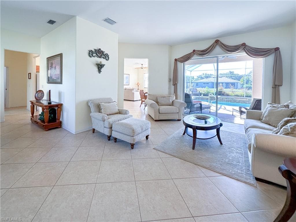 948 Chesapeake Bay CT, NAPLES FL 34120-7
