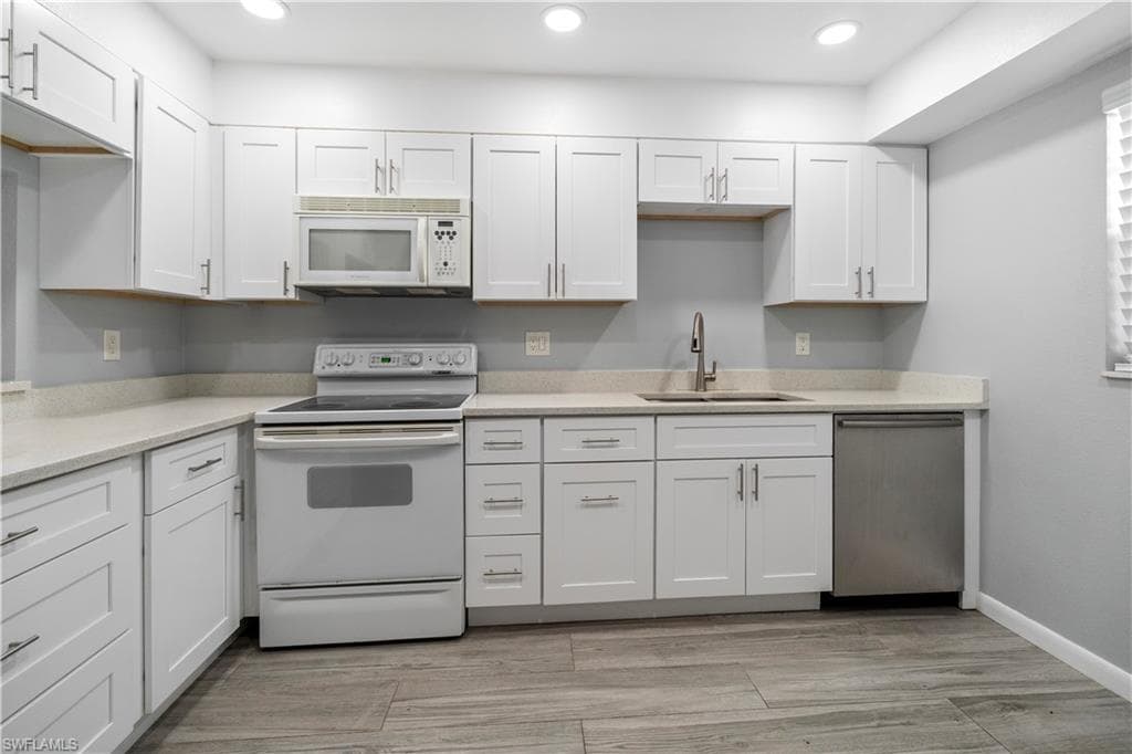 1490 Memoli LN # 2, FORT MYERS FL 33919-1