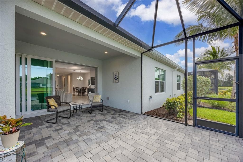 2303 Marquesa CIR, NAPLES FL 34112-26