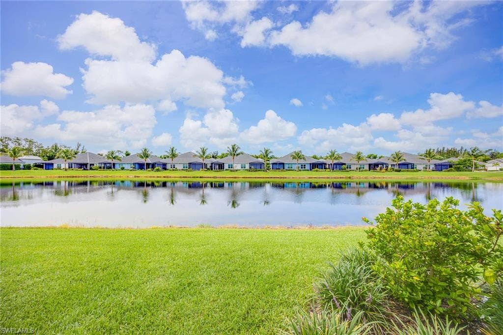 2303 Marquesa CIR, NAPLES FL 34112-32