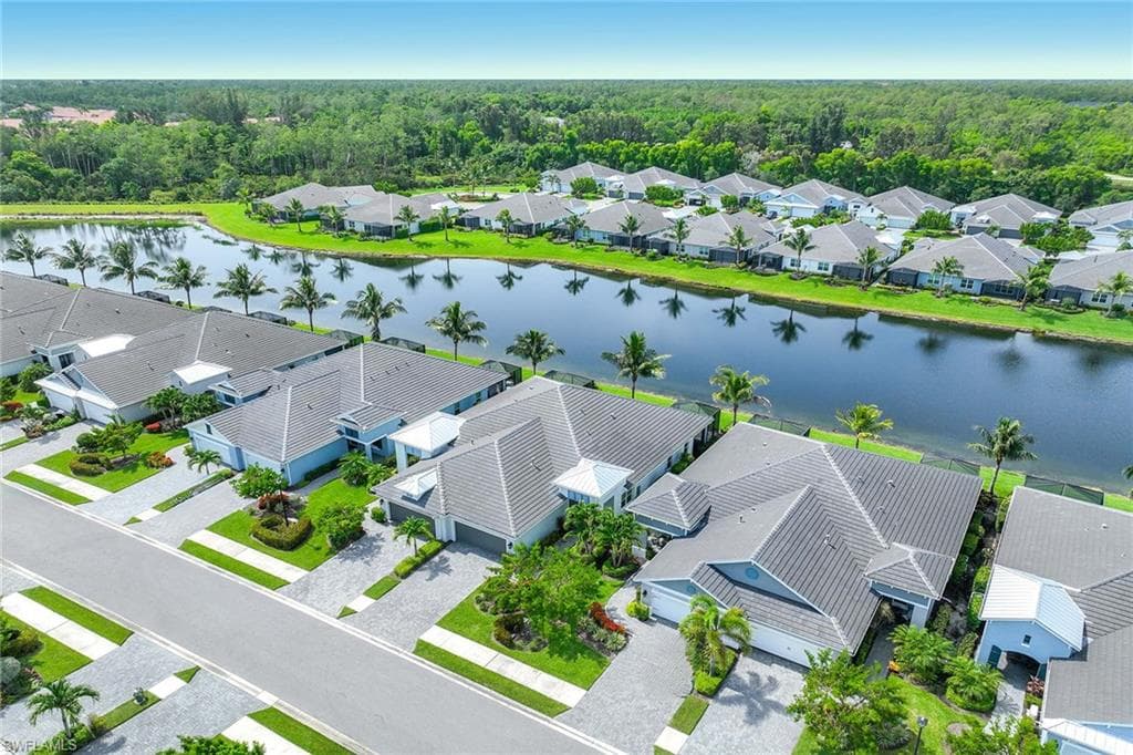 2303 Marquesa CIR, NAPLES FL 34112-30