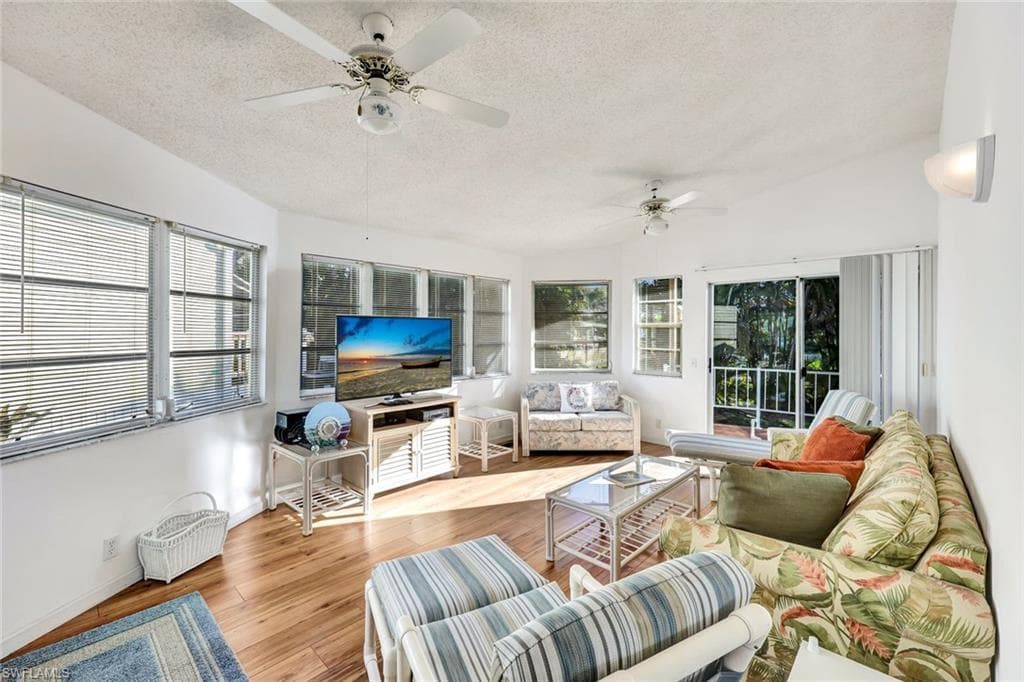 10827 Little Heron CIR, ESTERO FL 33928-6