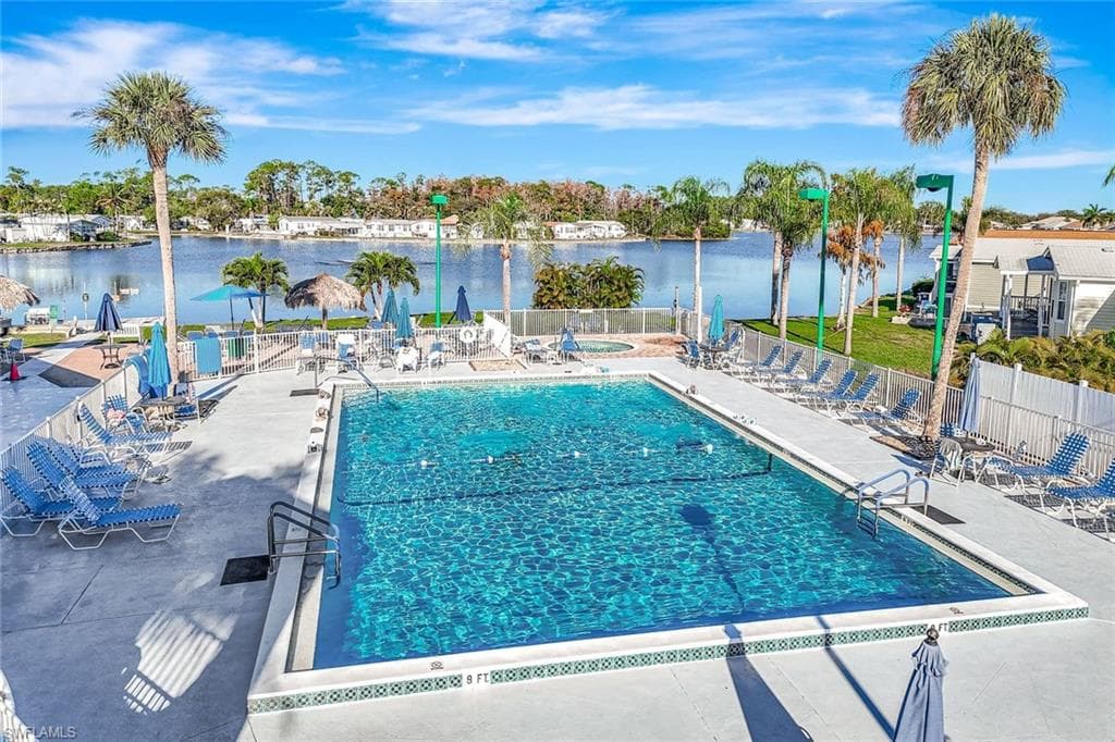 10827 Little Heron CIR, ESTERO FL 33928-24