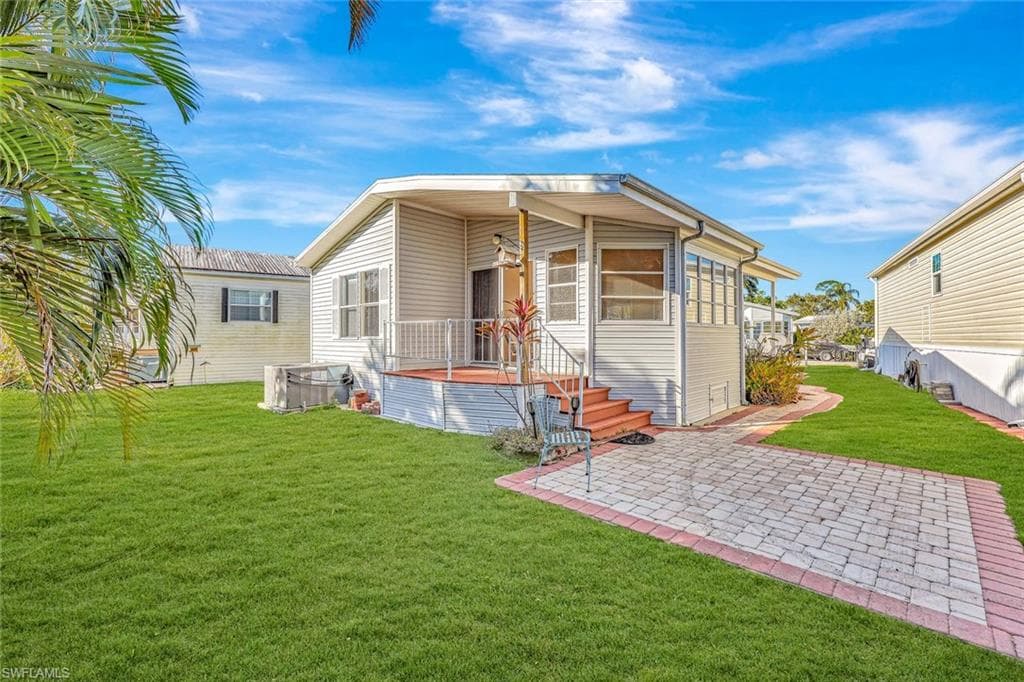 10827 Little Heron CIR, ESTERO FL 33928-20