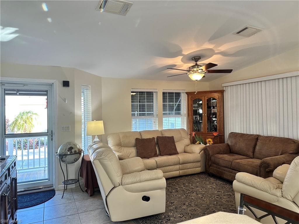 1514 Diamond Lake CIR, NAPLES FL 34114-8