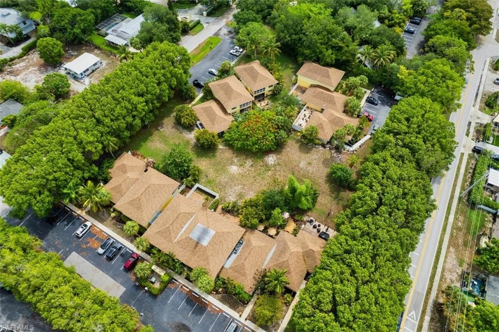 1210 Shady Rest LN # 14, NAPLES FL 34103-2