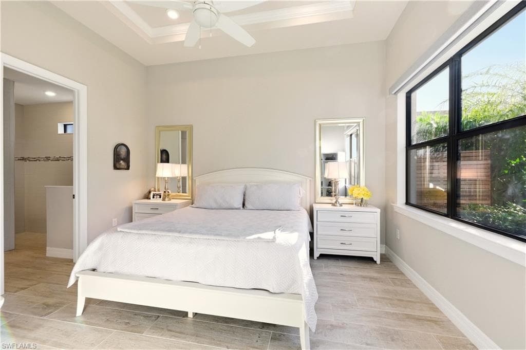 7253 Wilton DR, NAPLES FL 34109-26