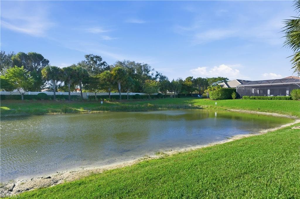 7253 Wilton DR, NAPLES FL 34109-1