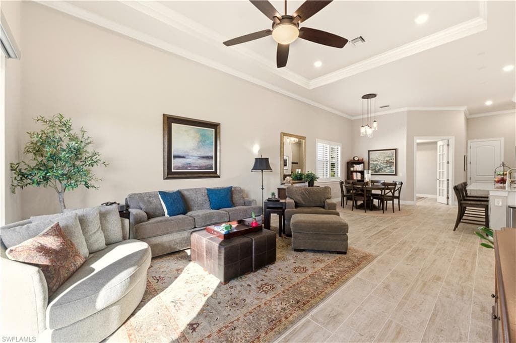 7253 Wilton DR, NAPLES FL 34109-12