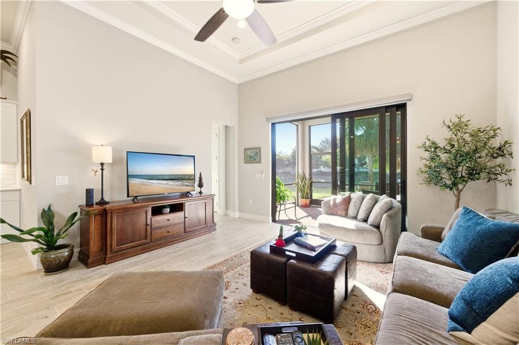 7253 Wilton DR, NAPLES FL 34109-11