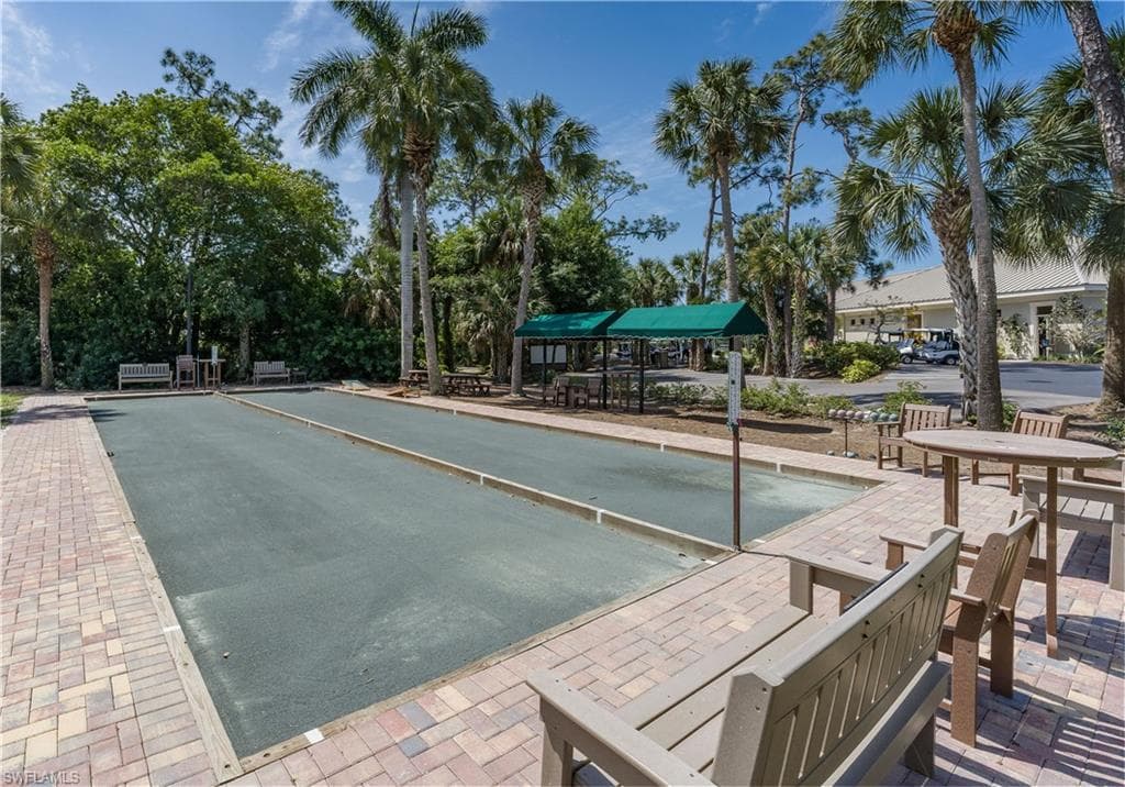 190 Bears Paw TRL, NAPLES FL 34105-37